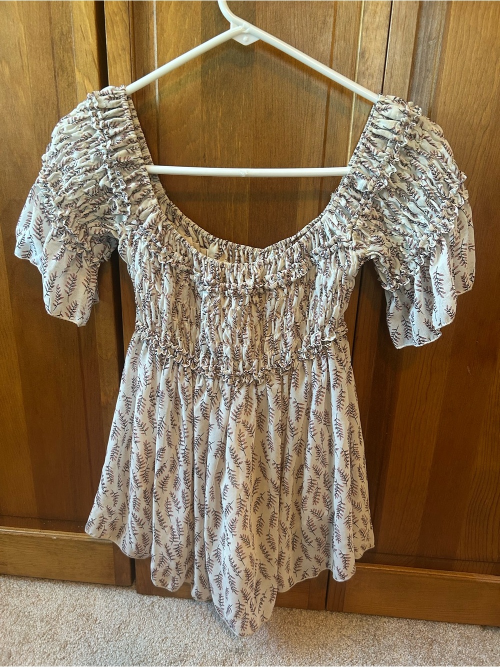 By Together Cream Smocked Puff-Sleeve Tunic with Brown Leaf Print